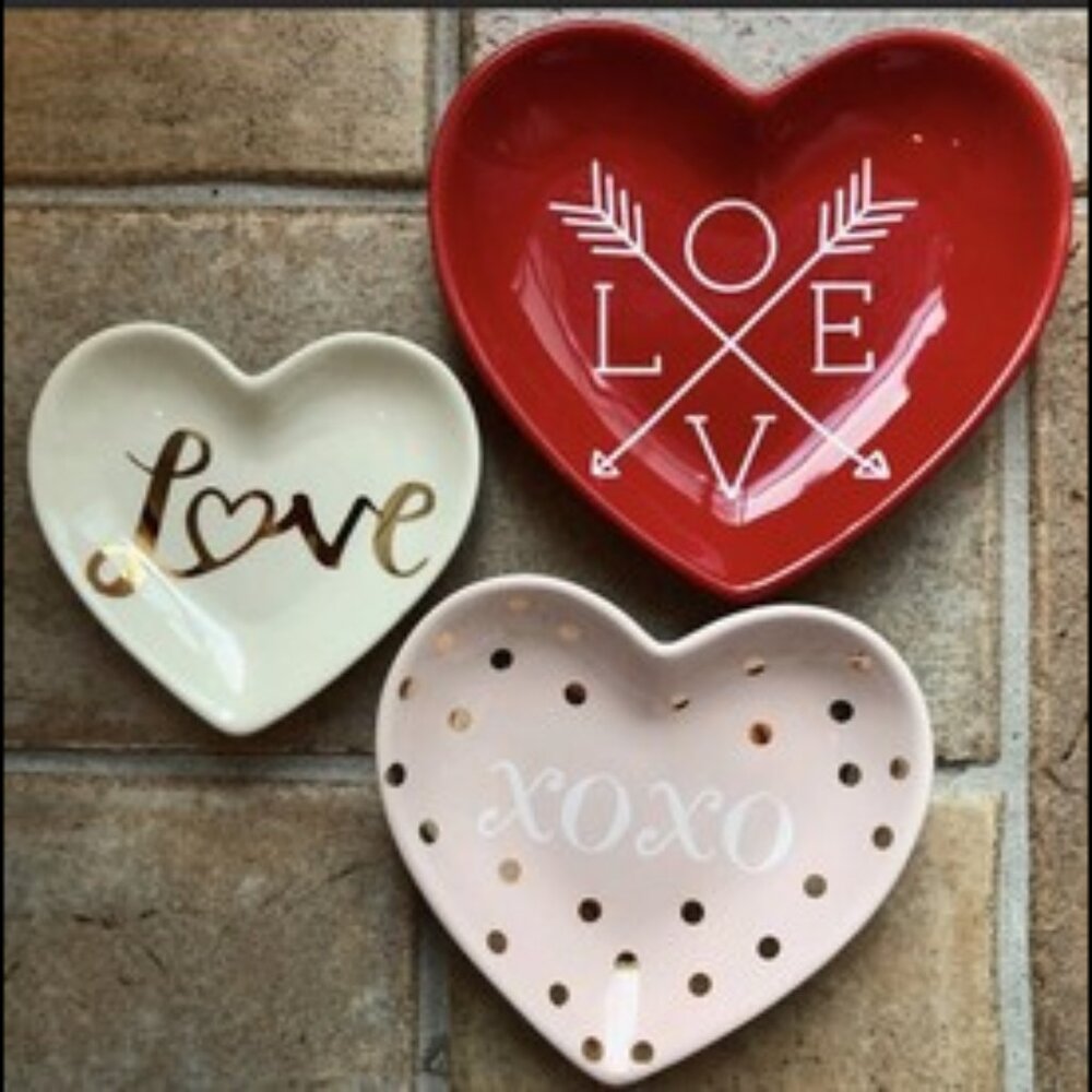 Set of 3 LOVE Heart Shape Ceramic Trinket Dishes New